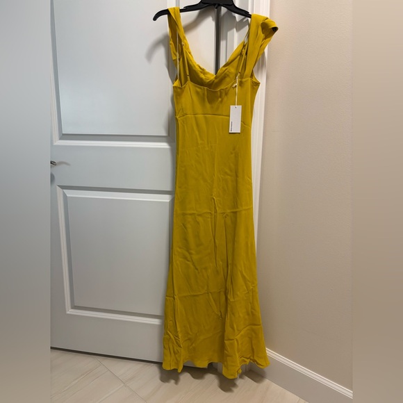Reformation Reya Dress in Turmeric - Picture 5 of 5